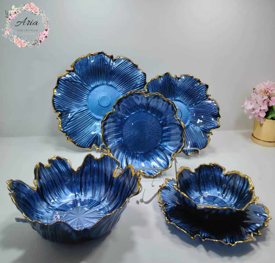 أطقم المائدة الفاخرة
